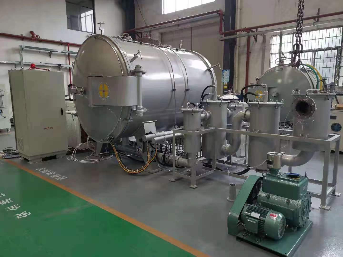 750*750*2000mm ，1600℃碳化爐出廠前調試