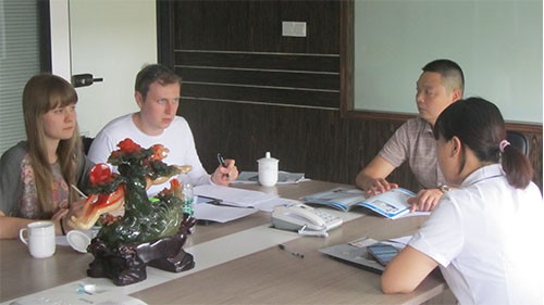 2016年8月白俄羅斯客戶參觀我們的工廠-諾天科技